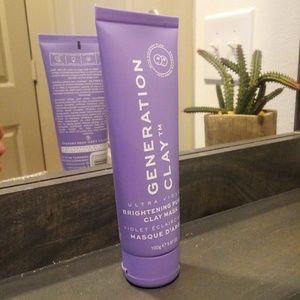 GENERATION CLAY- Uktra Violet Brightening Mask